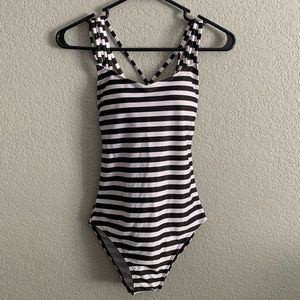 One piece swim suit